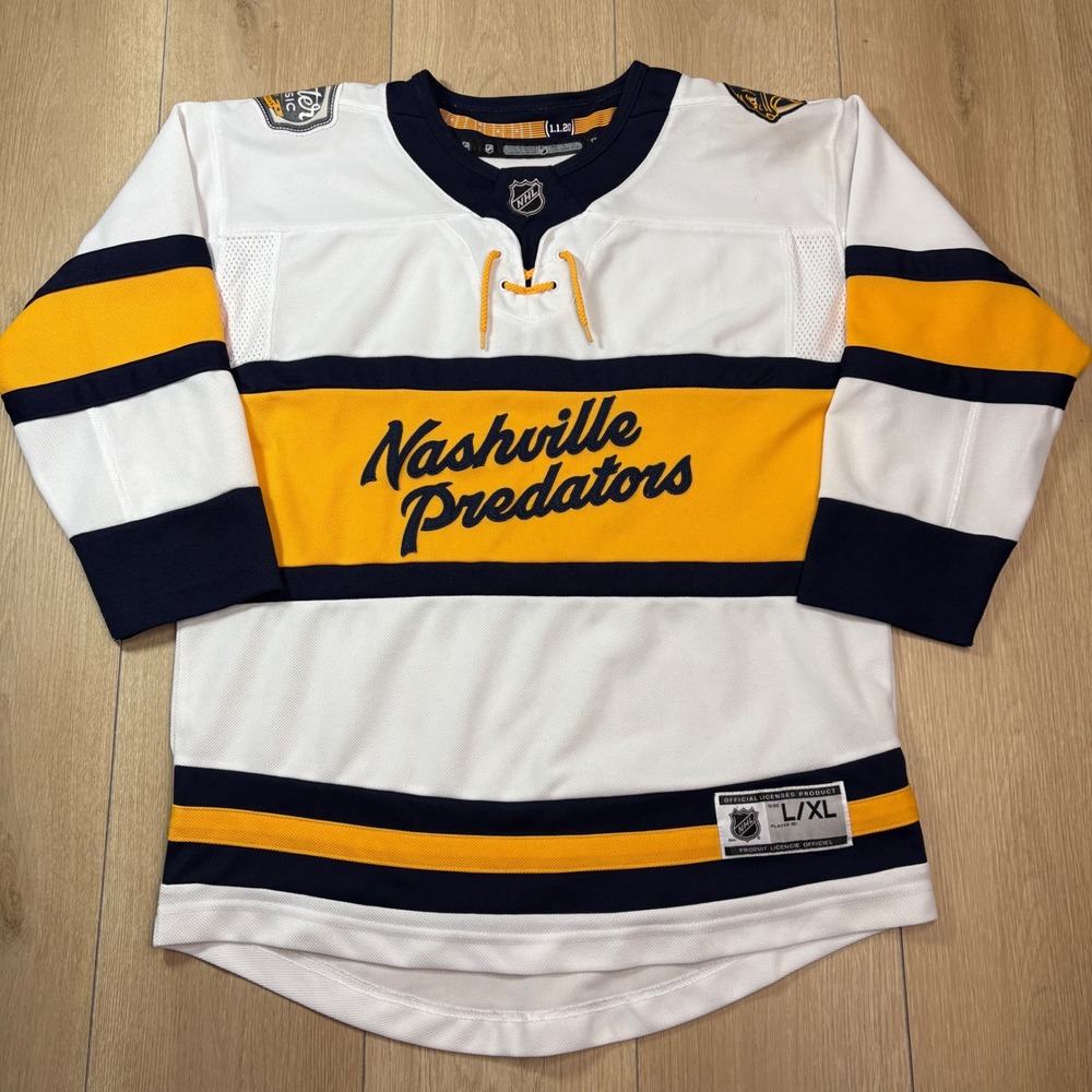 Nashville Predators 2020 NHL Winter Classic Jersey Youth L/XL White Yellow Navy